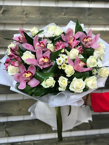 Букет цветов из: Розы и Хризантемы в Аскино