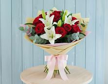 Букет цветов из:  Лилии и Розы в Аскино