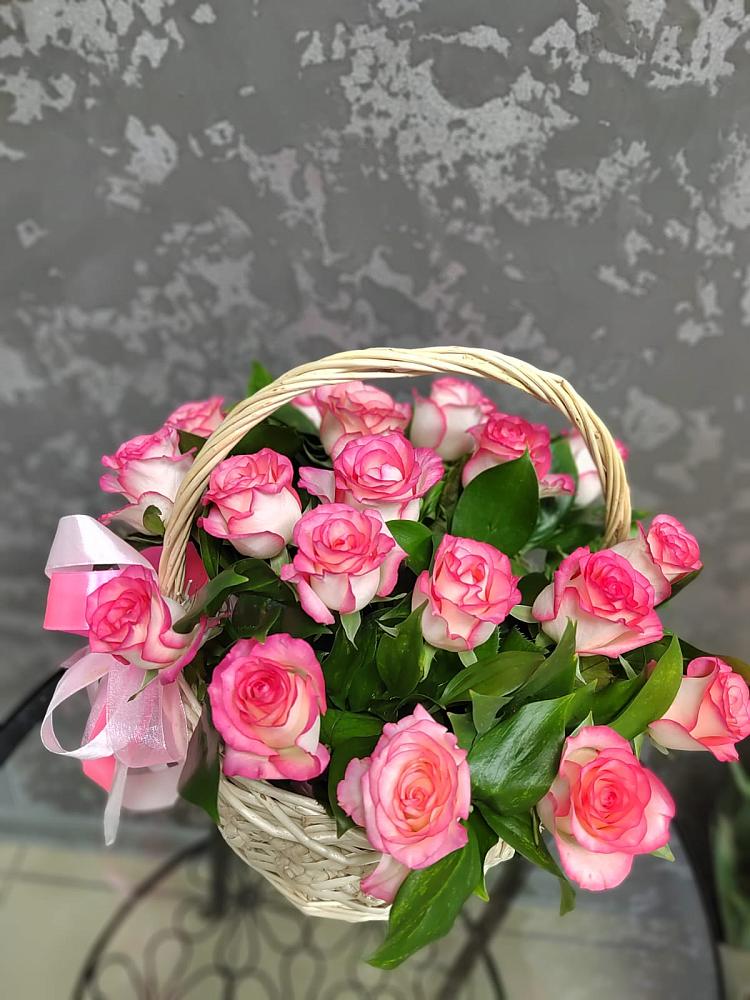 Цветочная композиция из Розы в корзине в Аскино