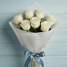 Букет 7 Белых роз Эдлесс Лав в Аскино
