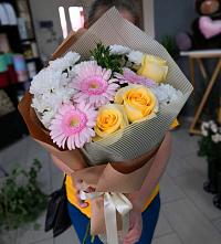 Букет цветов из:  Герберы, Розы и Хризантемы в Аскино