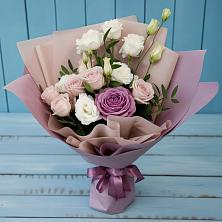 Букет цветов из:  Розы и Лизиантусы в Аскино