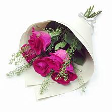 Букет цветов из:  Розы в Аскино