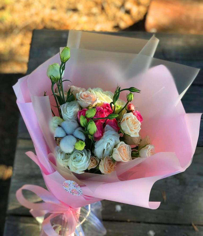 Букет цветов из: Розы и Лизиантусы в Аскино