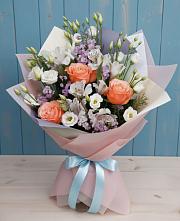 Букет цветов из:  Лизиантусы, Розы, Альстромерии и Гипсофила в Аскино
