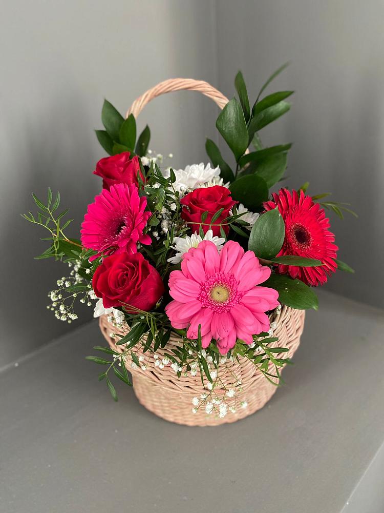 Цветочная композиция из Розы, Хризантемы и Герберы в корзине в Аскино