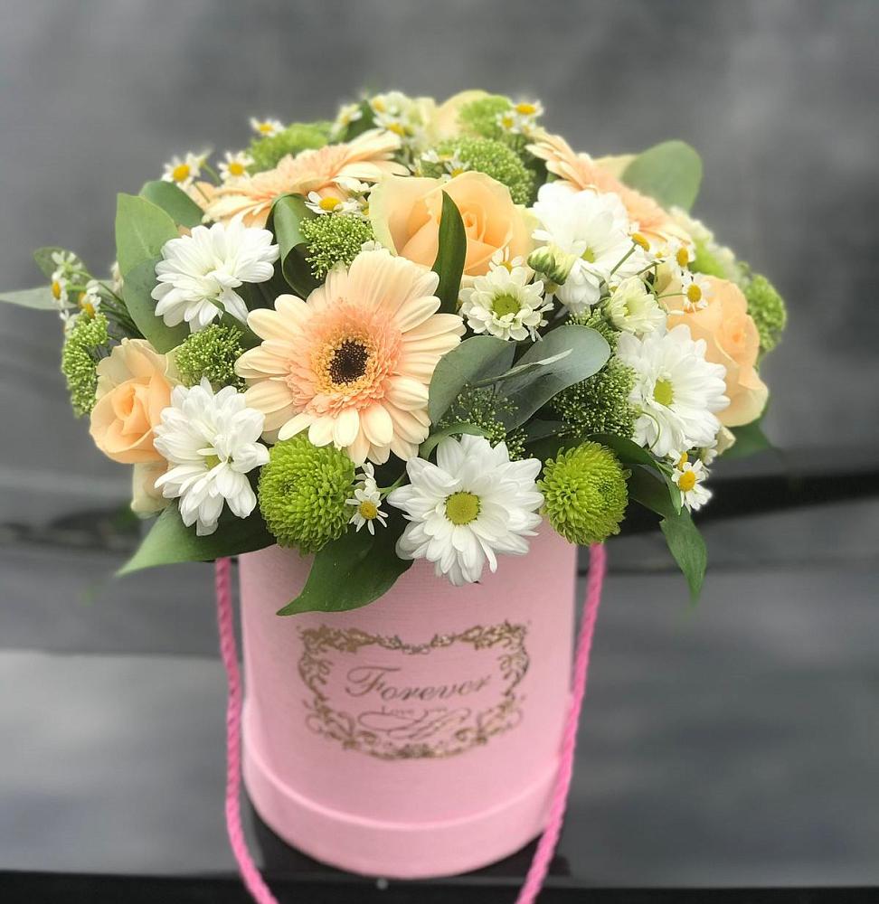 Цветочная композиция из Розы, Герберы и Хризантемы в шляпной коробке в Аскино