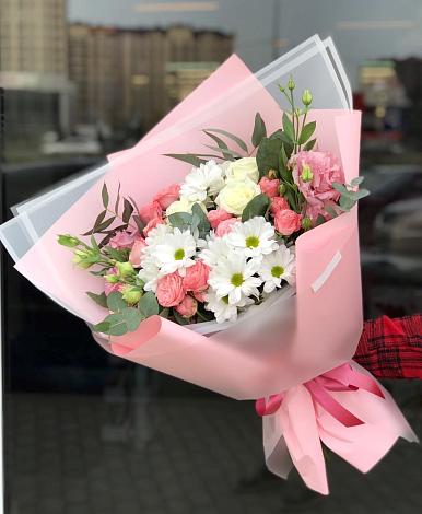 Букет цветов из: Розы, Лизиантусы и Хризантемы в Аскино