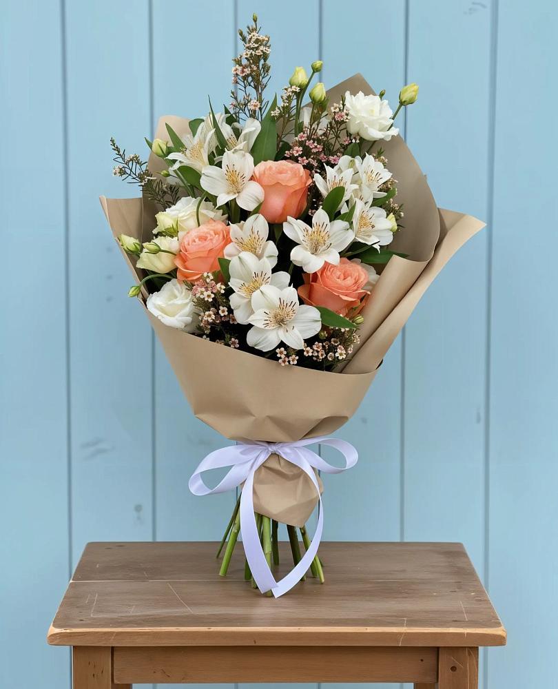 Букет цветов из: Альстромерии, Лизиантусы, Розы и Хризантемы в Аскино